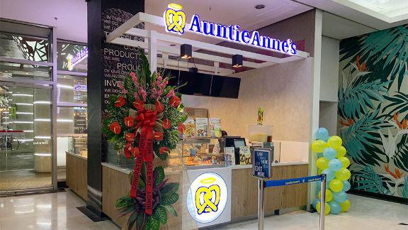 New Store: Auntie Anne's -250